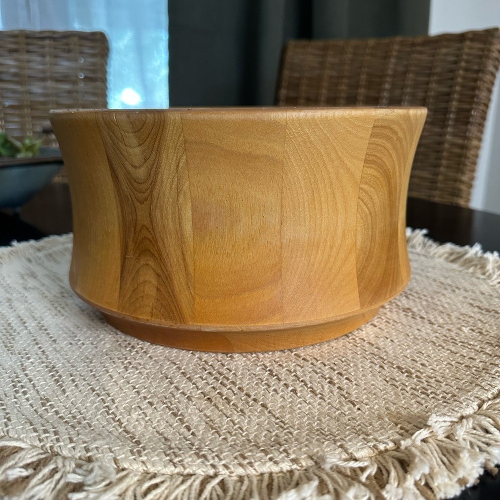 Williams Sonoma Hand Crafted Wood Serving Fruit Salad Bowl John McLeod 9"
